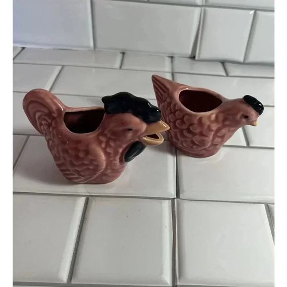 1950s Rooster Creamer And Hen Sugar Bowl Set In Pink and Black Glazed Pottery - Picture 2 of 12